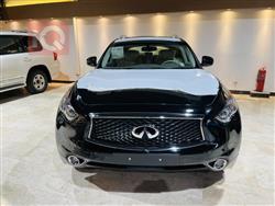Infiniti Q70